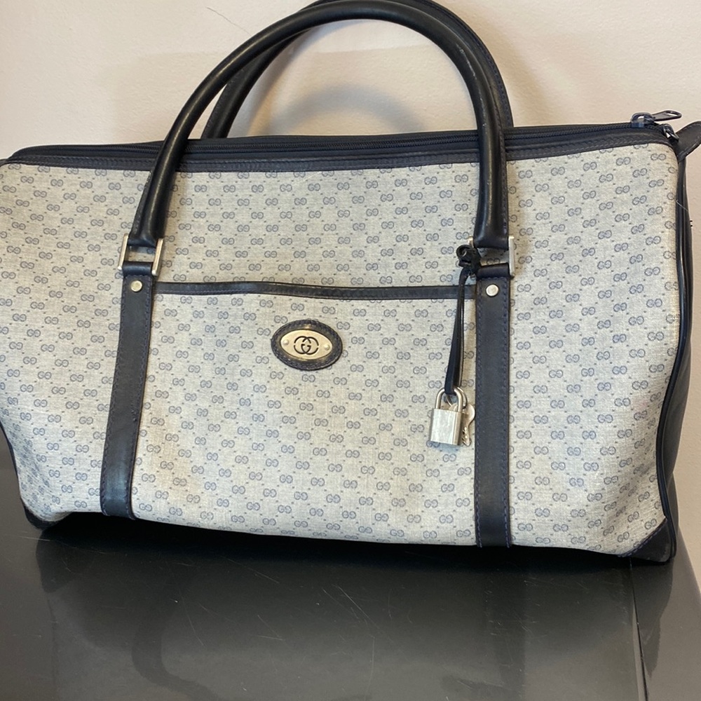 Large used authentic Gucci Satchel